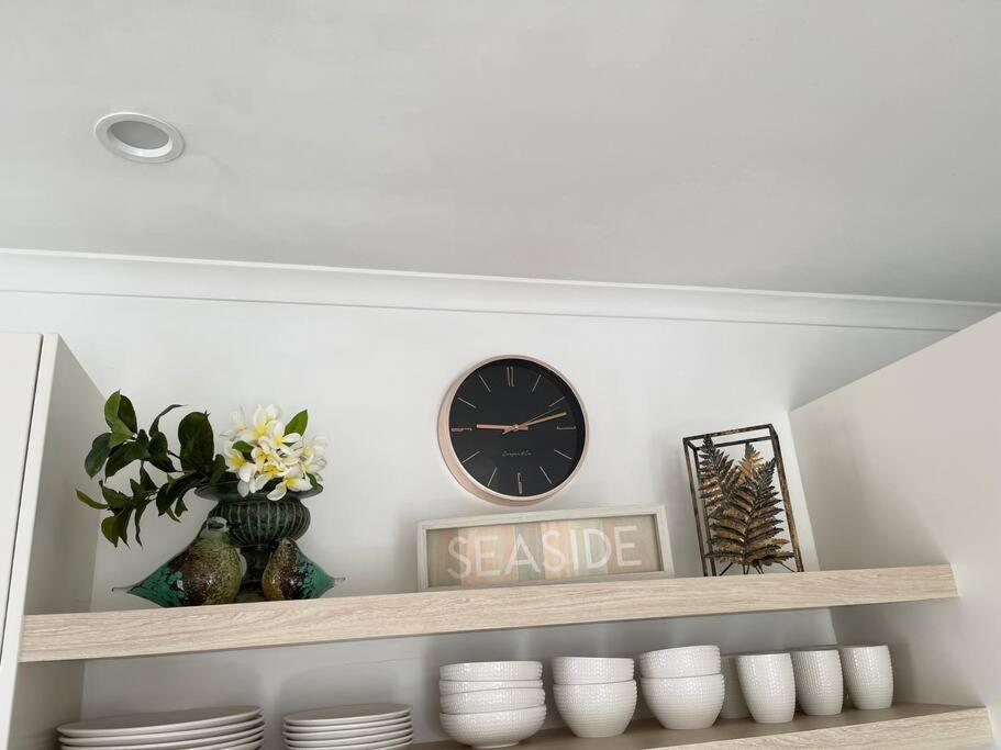 Studio Seaside Self-Contained Apartment Marcoola Exterior photo